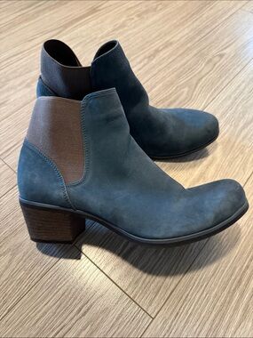 Bueno Blue Suede Chelsea Boots